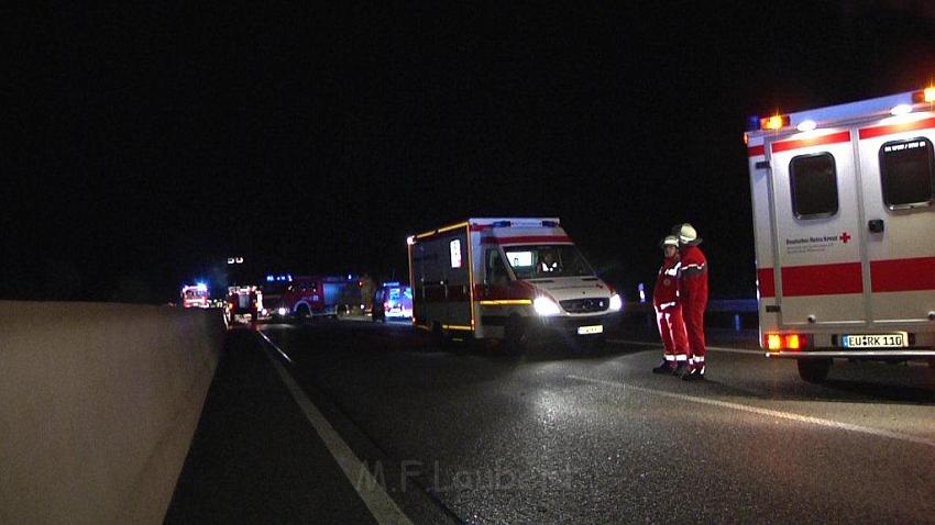 A 1 bei Euskirchen Reisebus komplett ausgebrannt P11.jpg